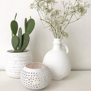 interior decor vasi bianchi